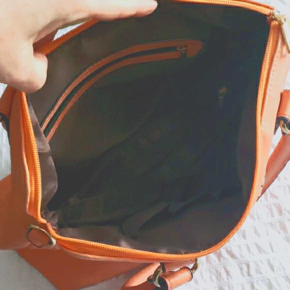 Midsize Purse - Picture 3 of 4